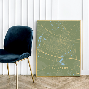 
                
                    Indlæs billede ind i galleri-fremviseren, Langeskov by plakat local poster
                
            